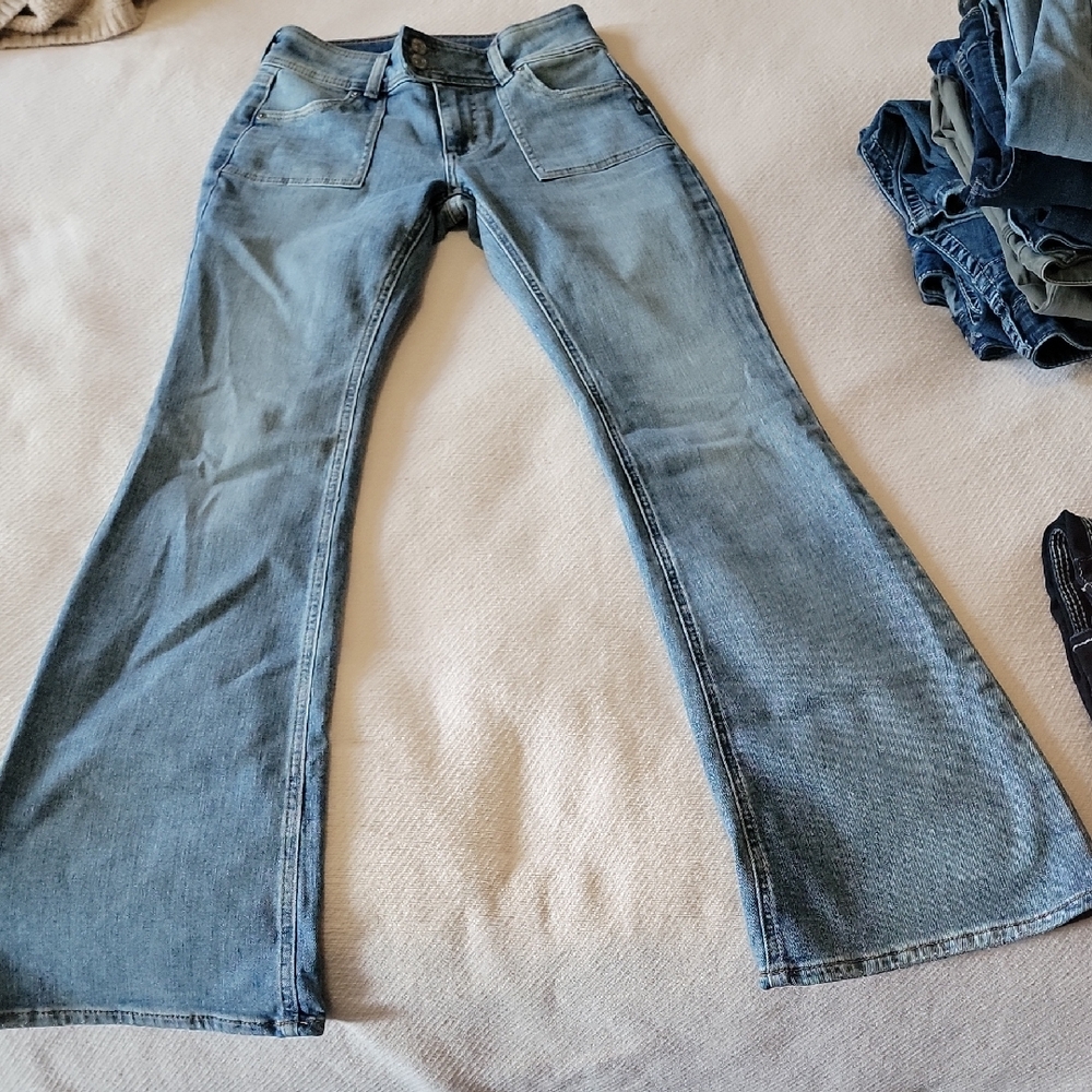 Silver Jeans Women's Sky Blue Flare Jeans